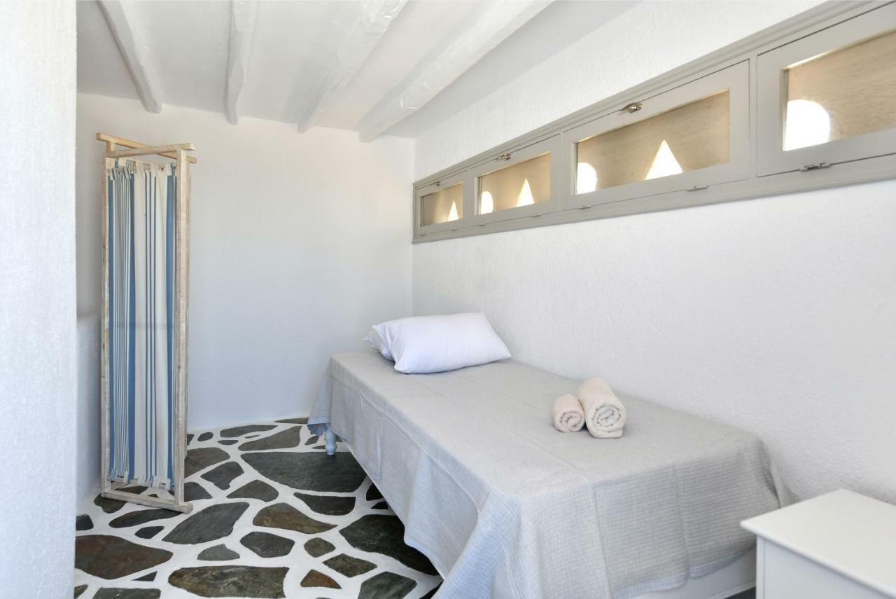 Santa Flora 3 Bedroom House A ParikiaaS Edge Páros Eksteriør billede