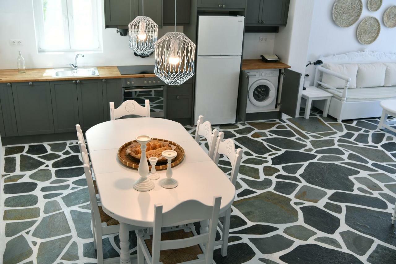 Santa Flora 3 Bedroom House A ParikiaaS Edge Páros Eksteriør billede